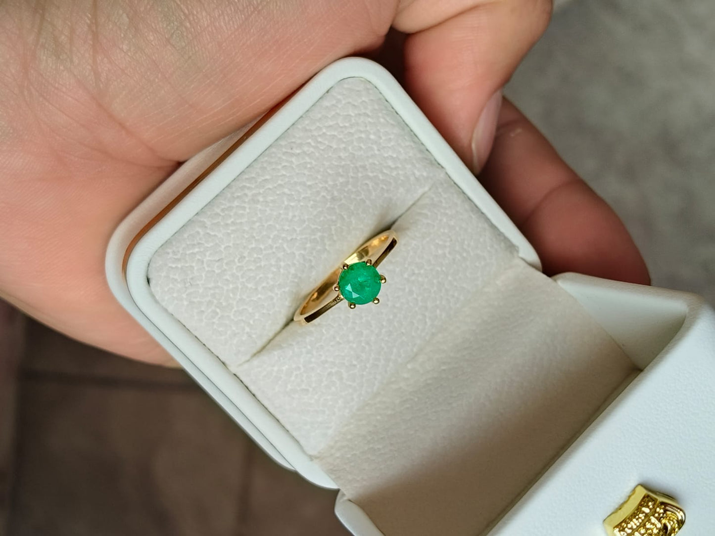 🌿Anillo Espíritu de Boyacá – Esmeralda Natural Colombiana en Oro 18k