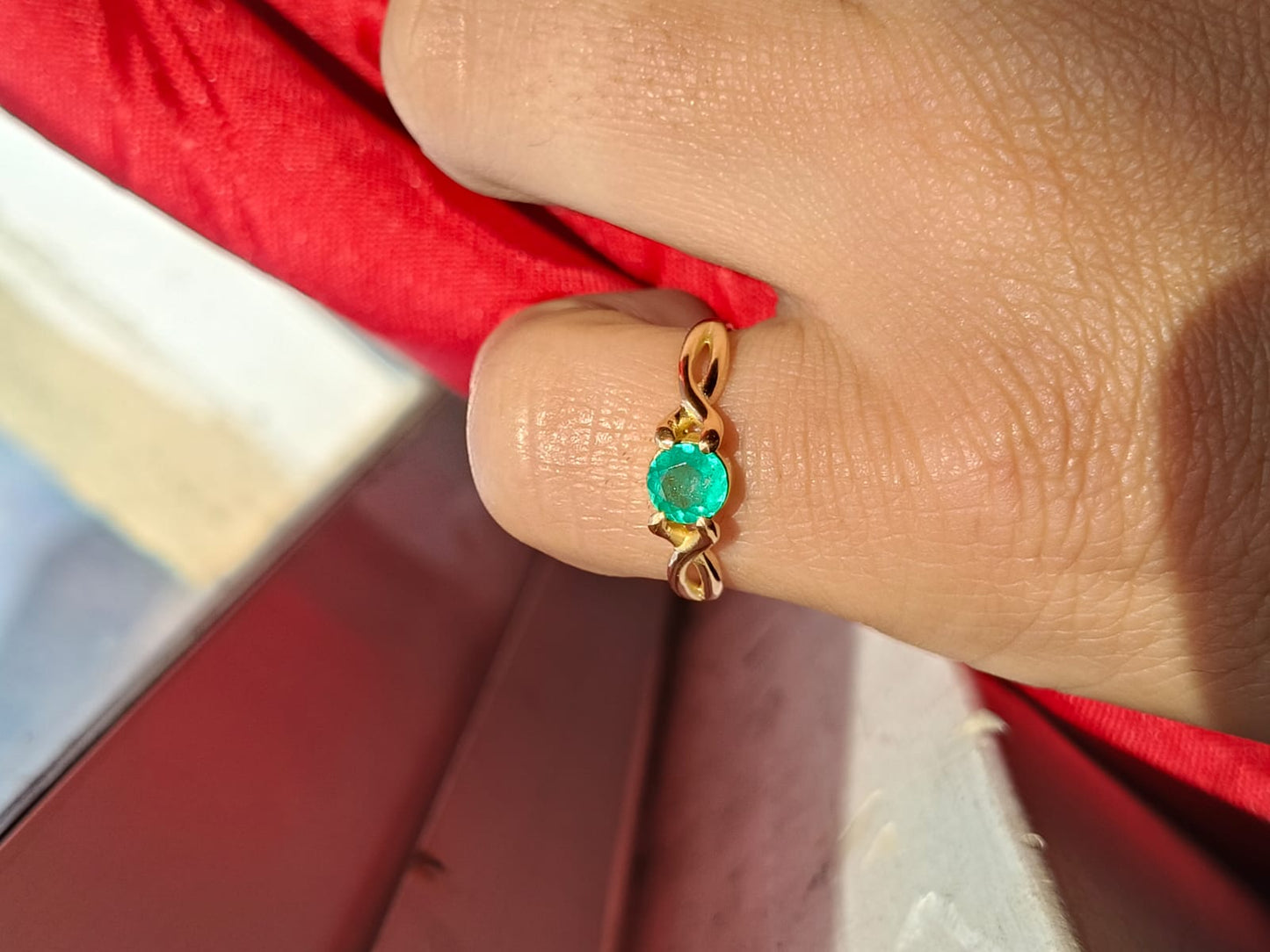🌿Anillo Aurora Esmeralda – Esmeralda Colombiana Oro 18k