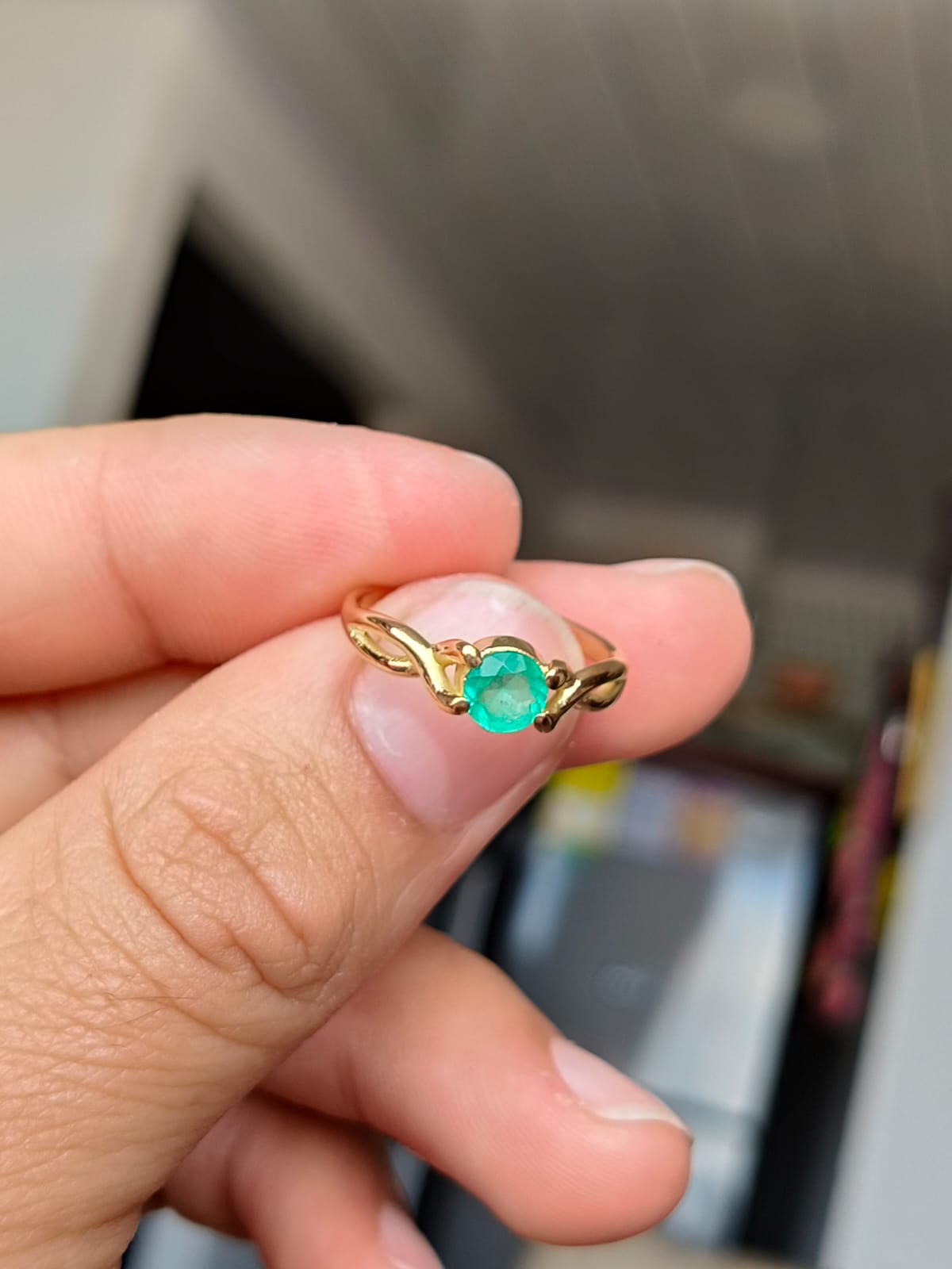 🌿Anillo Aurora Esmeralda – Esmeralda Colombiana Oro 18k