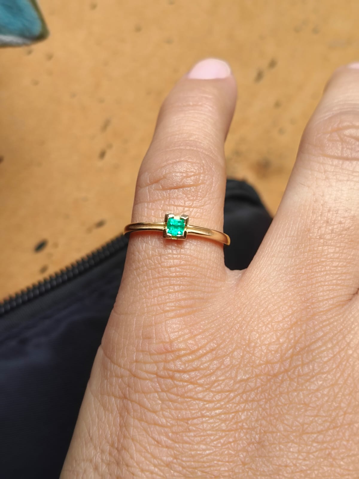 🌿Anillo Majestuosidad – Esmeralda Colombiana Oro 18k