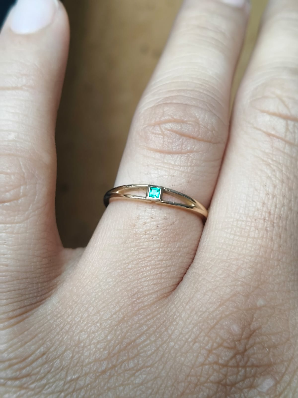 🌿Anillo de Esmeralda Colombiana Oro 18k – Sencillo y Elegante