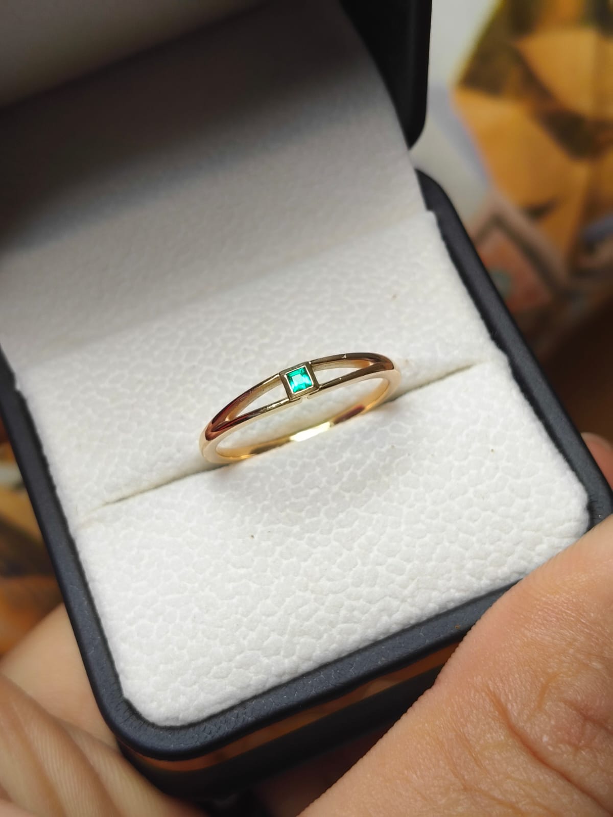 🌿Anillo de Esmeralda Colombiana Oro 18k – Sencillo y Elegante