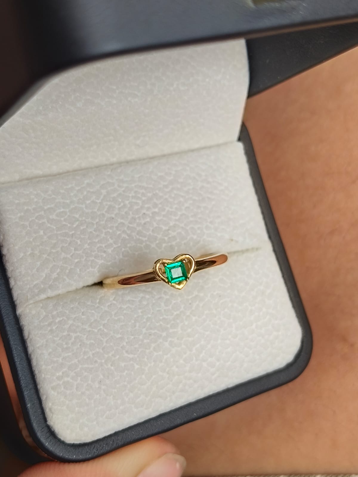 🌿Anillo de Esmeralda Colombiana Romántico en Oro 18k – Hecho a Mano en Colombia