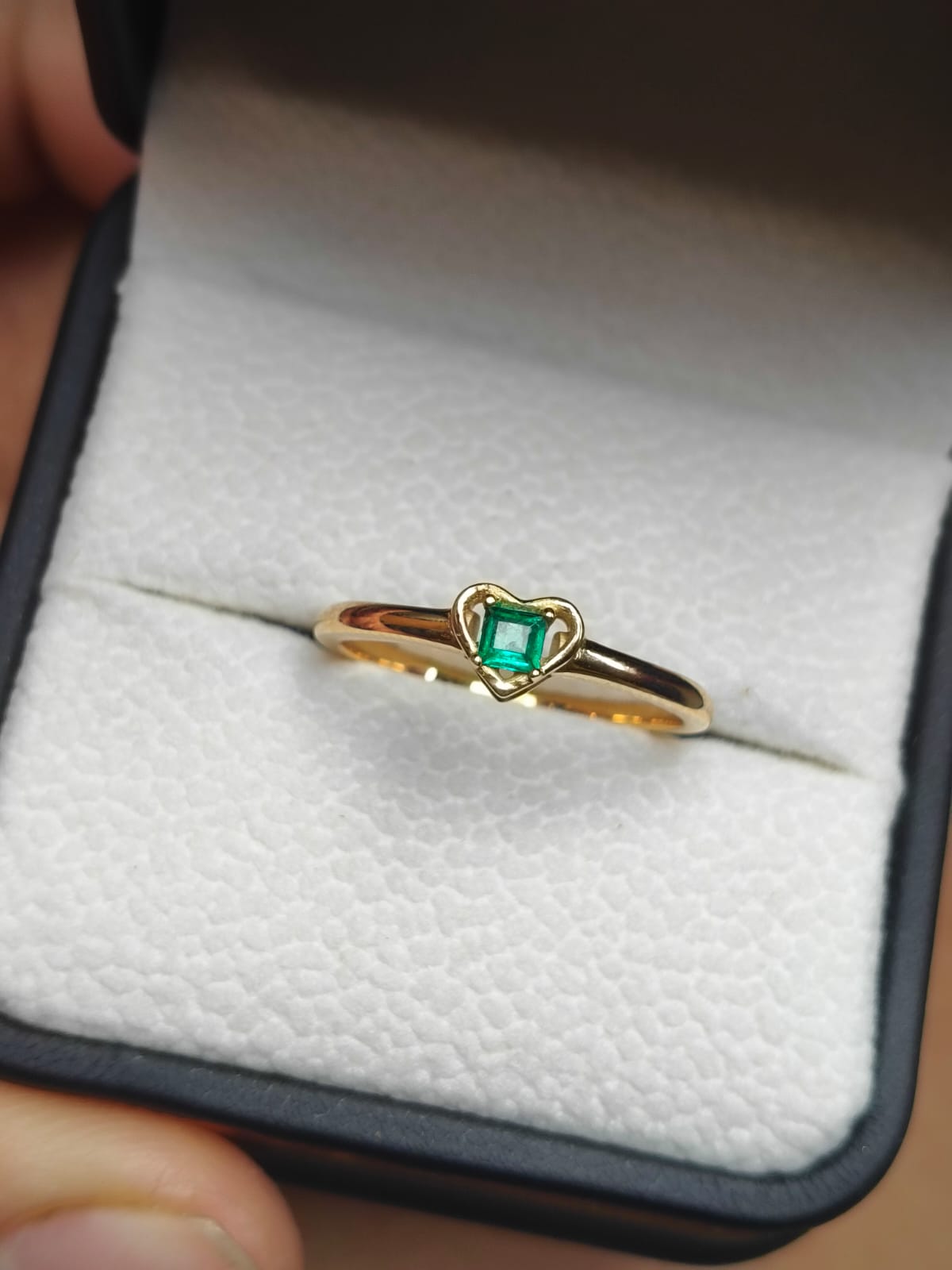 🌿Anillo de Esmeralda Colombiana Romántico en Oro 18k – Hecho a Mano en Colombia