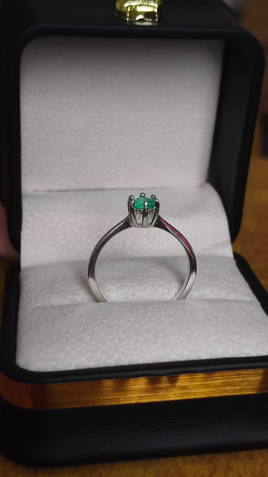 Anillo Noche de Jade en Plata 925 con Esmeralda Colombiana