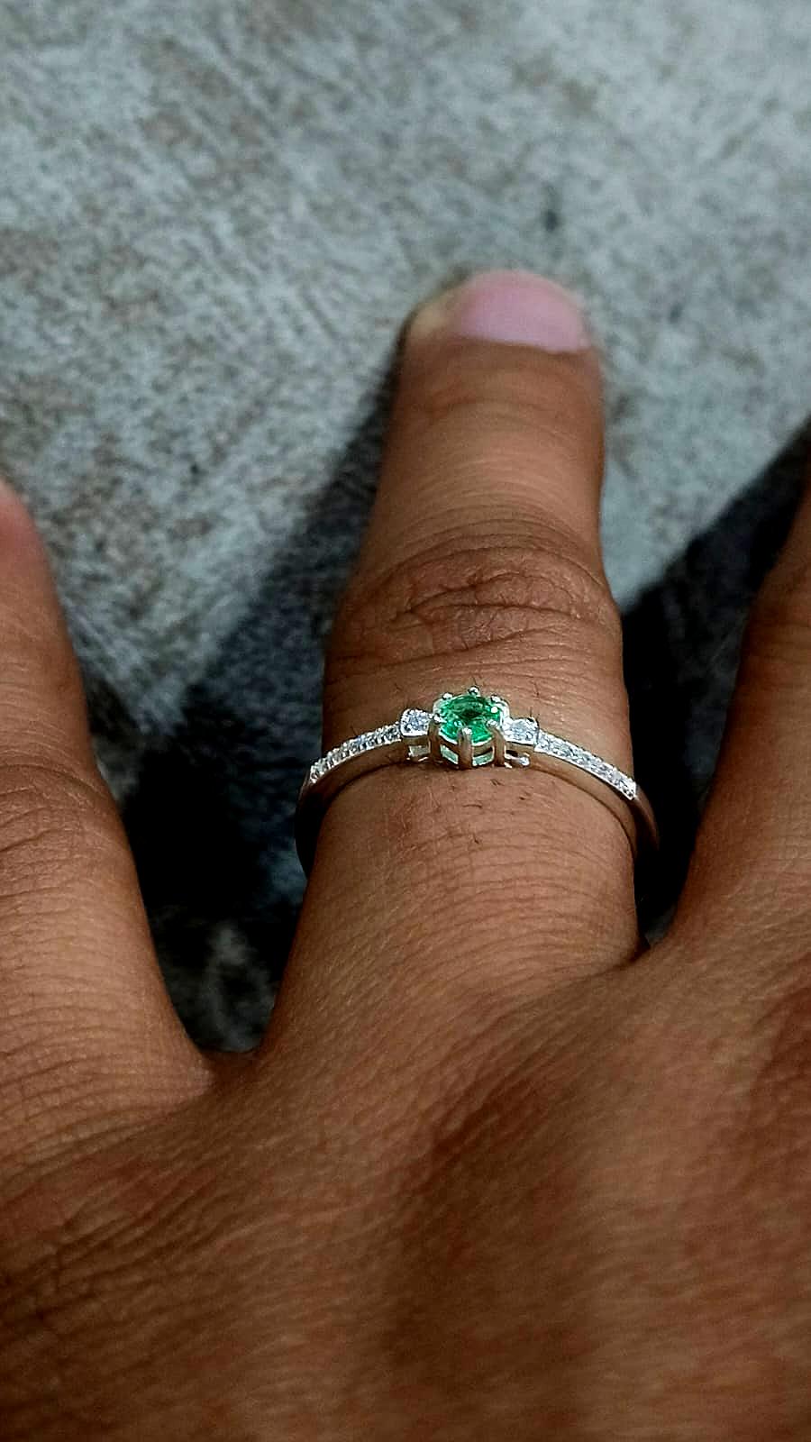Anillo Rayo Esmeralda en Plata 925 con Esmeralda Colombiana