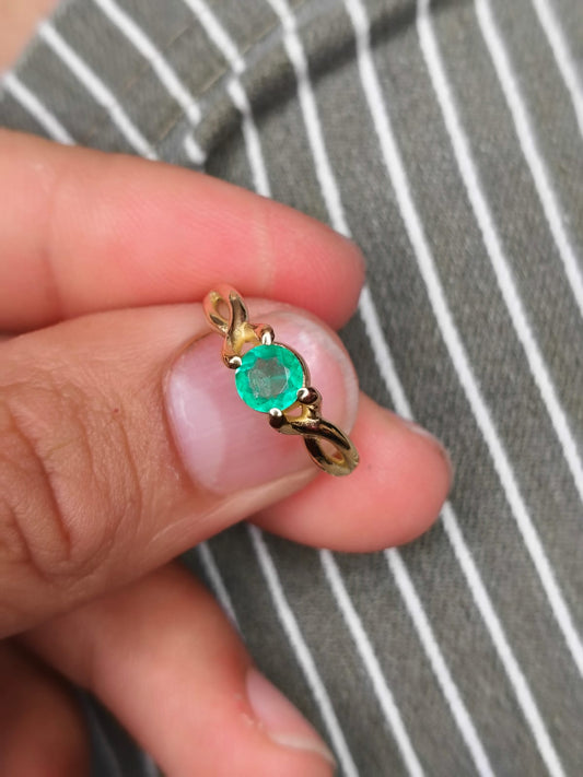 🌿Anillo Aurora Esmeralda – Esmeralda Colombiana Oro 18k