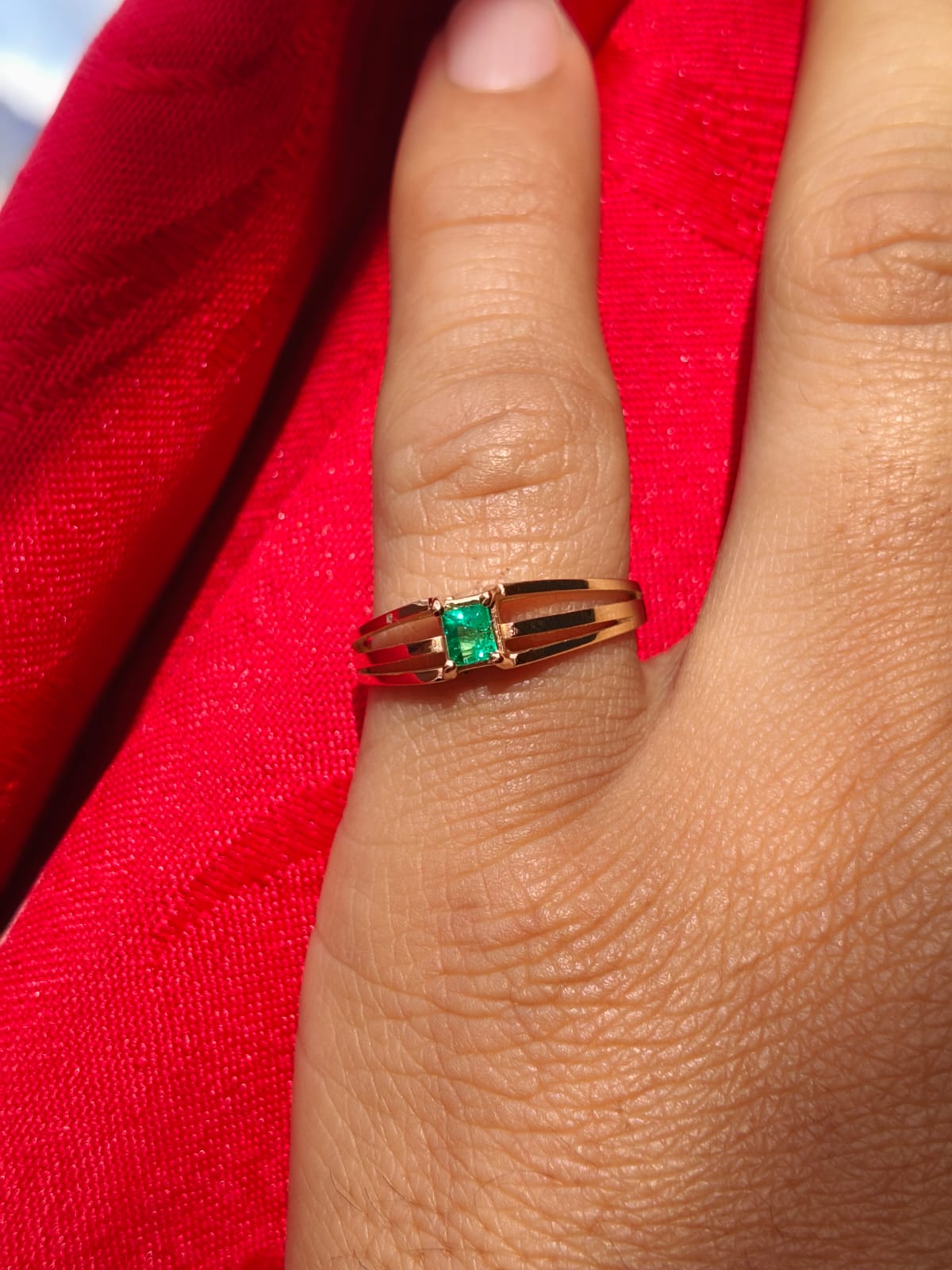 🌿Anillo Jardín Esmeralda – Esmeralda Colombiana Oro 18k