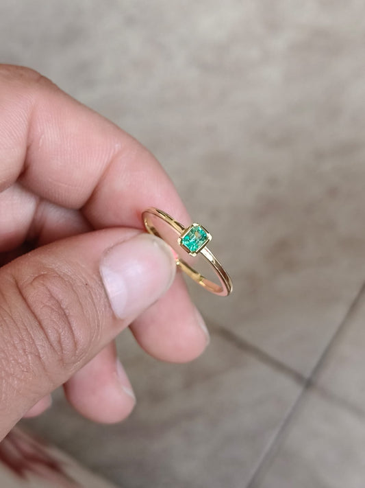 🌿Anillo Dama de Esmeralda – Esmeralda Colombiana Oro 18k