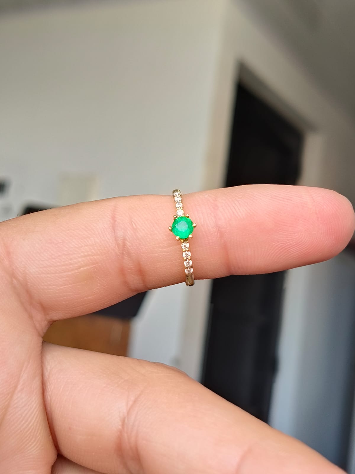 🌿Anillo Radiante – Esmeralda Colombiana Oro 18k