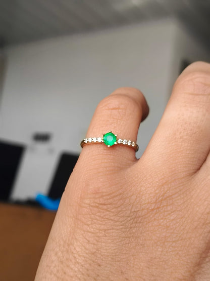 🌿Anillo Radiante – Esmeralda Colombiana Oro 18k