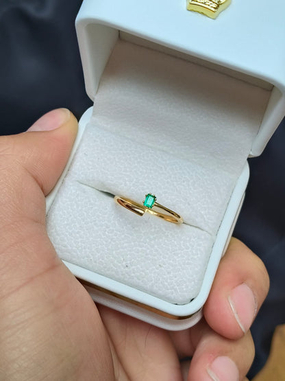 🌿Anillo Aroma de Boyacá – Esmeralda Colombiana Oro 18k