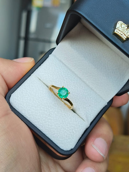 🌿Anillo Esmeralda Colombiana Oro 18k Delicado y Moderno