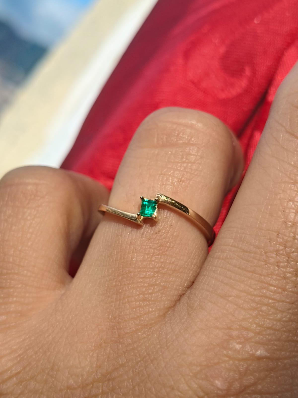 🌿Anillo Serenidad – Esmeralda Colombiana Oro 18k