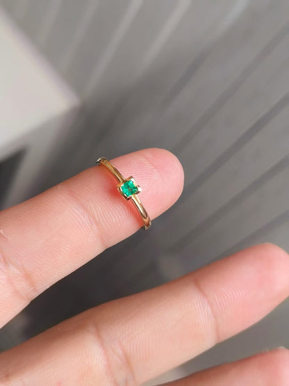 🌿Anillo Majestuosidad – Esmeralda Colombiana Oro 18k