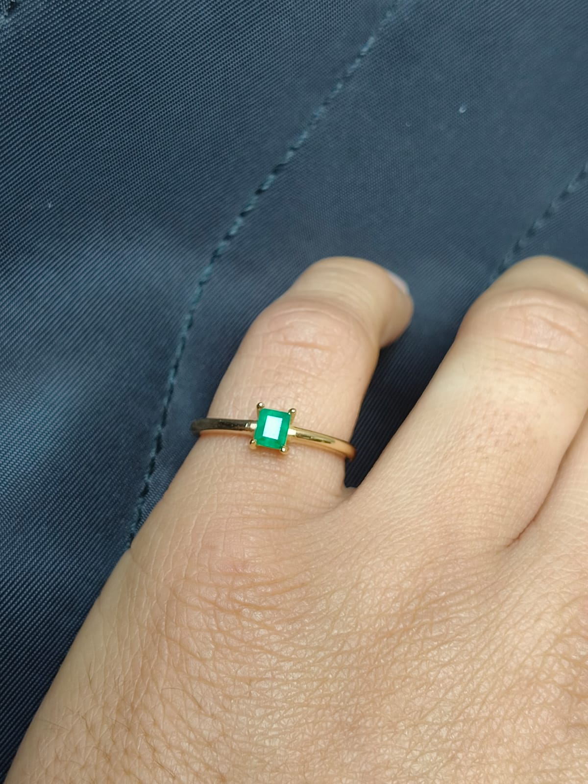 🌿Anillo Pureza Verde – Esmeralda Colombiana Oro 18k
