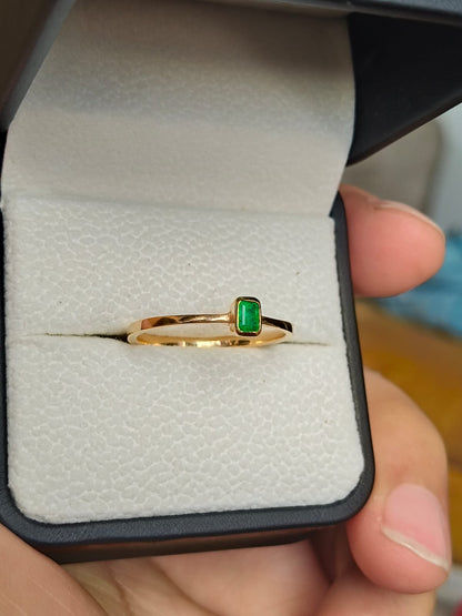 🌿Anillo Esmeralda Colombiana Oro 18k – Toque Elegante