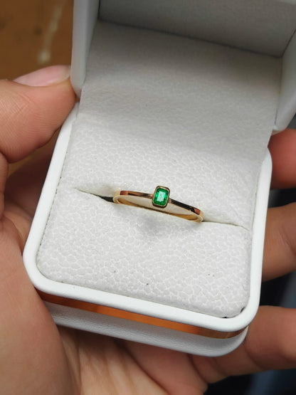 🌿Anillo Esmeralda Colombiana Oro 18k – Toque Elegante