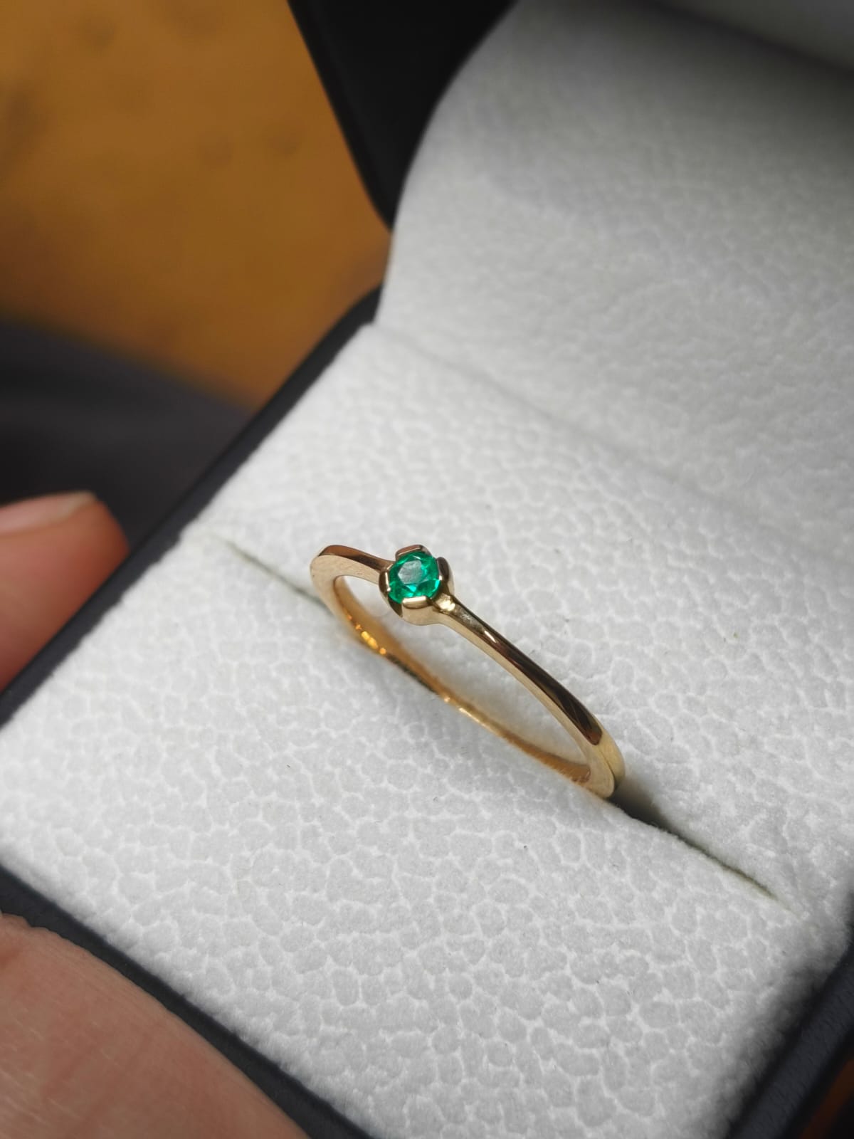 🌿 Anillo de Esmeralda Colombiana en Oro de 18k