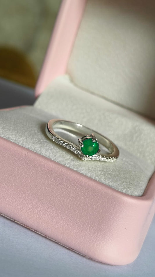 Anillo Círculo de Vida en Plata 925 con Esmeralda Colombiana