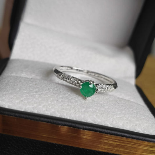 Anillo Espíritu Verde en Plata 925 con Esmeralda Colombiana