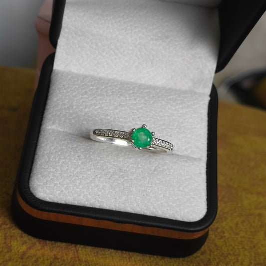 Anillo Amanecer Verde en Plata 925 con Esmeralda Colombiana