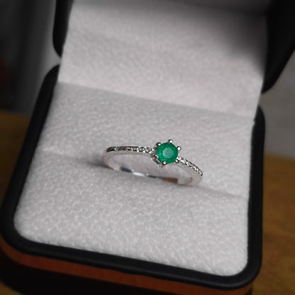 Anillo Viento Esmeralda en Plata 925 con Esmeralda Colombiana