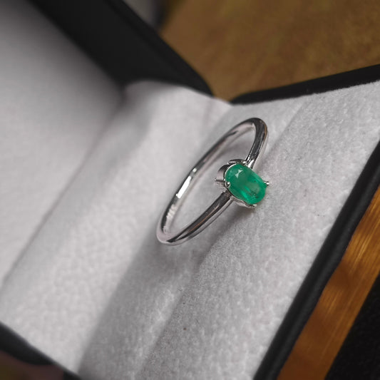 Anillo Raíces de Boyacá en Plata 925 con Esmeralda Colombiana